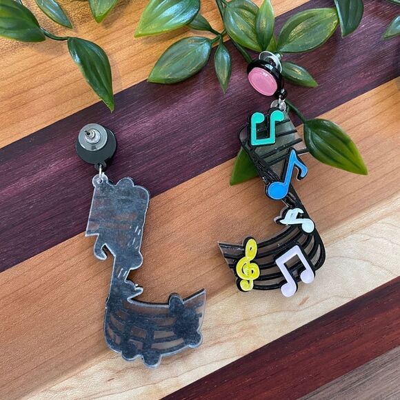 melody earrings  - Picture 3 of 3